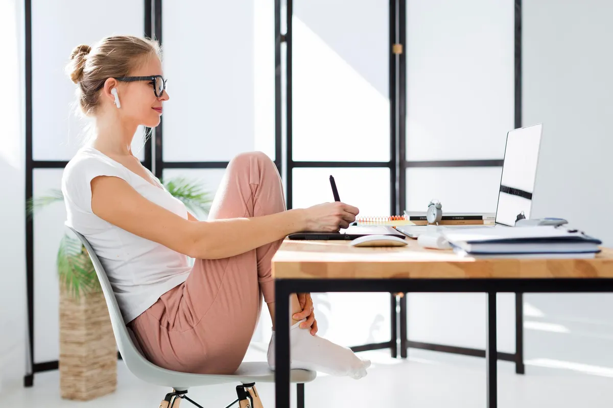 The Role of Posture in Preventing and Treating Back Pain with Chiropractic Care