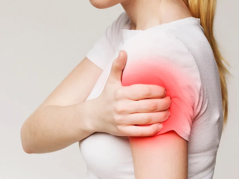 Alter Chiropractic treating arm pain in Delray Beach