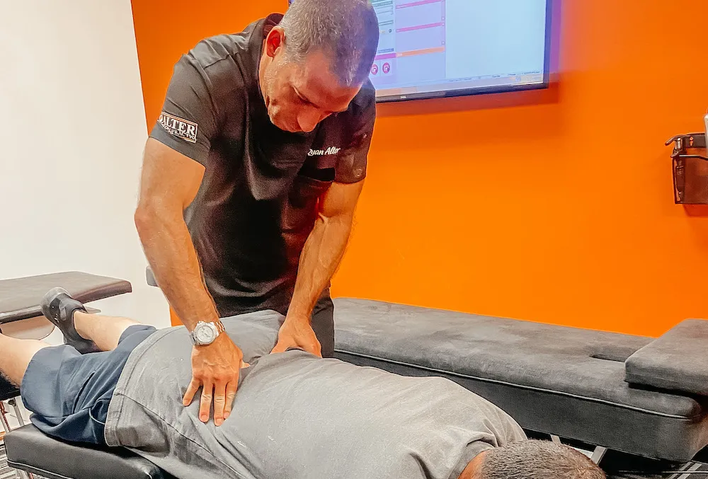 chiropractic care for scoliosis in delray beach